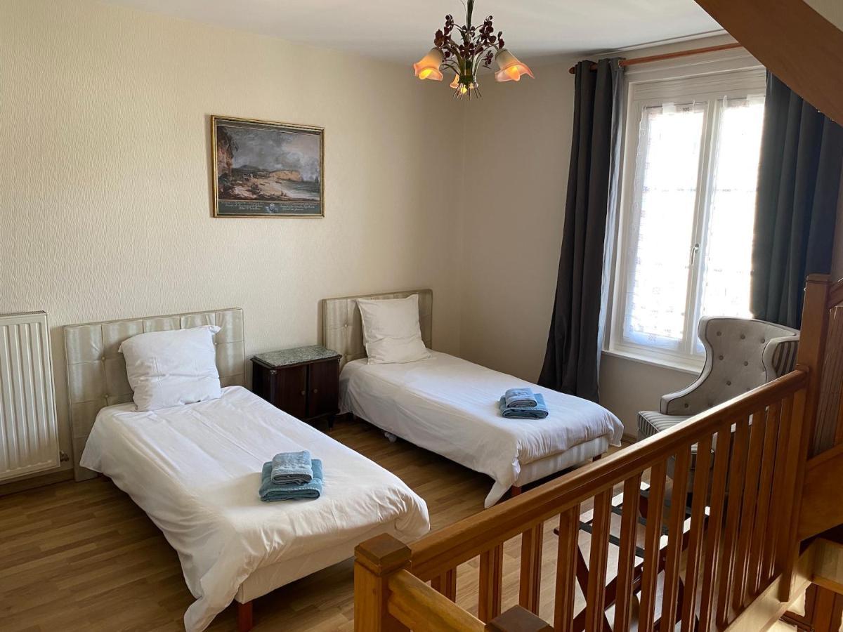 Maison Avec Jardin Et Parking, Au Centre D'Етрета Екстериор снимка